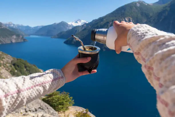 Maté-bienfaits-pourquoi-cette-boisson-change-la-donne-pour-votre-énergie. Maté Sacré